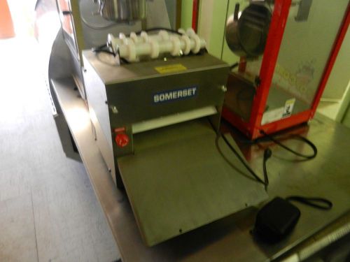 SOMERSET PIZZA ROLLER CDR-115 FULLY TESTED