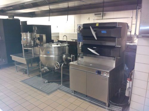 2008 cleveland steamer pgm3002 with 60 &amp; 12 gallon steam kettle, gas pressure for sale