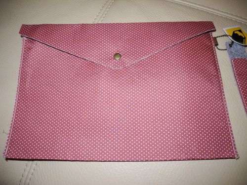 NEW WITH TAGS FABRIC DOCUMENT HOLDER WITH PEN HOLDER AS HANDLE RED DOTS