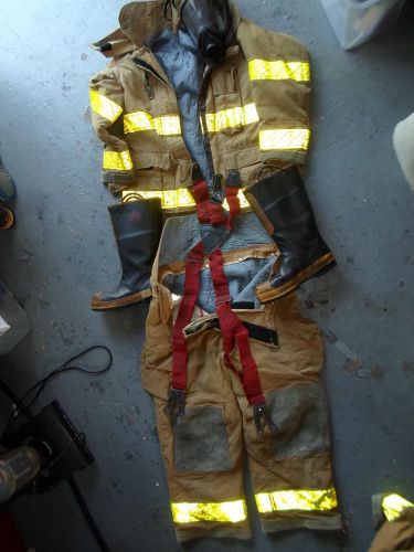 Turnout Bunker Gear Set and Items Boots Mask
