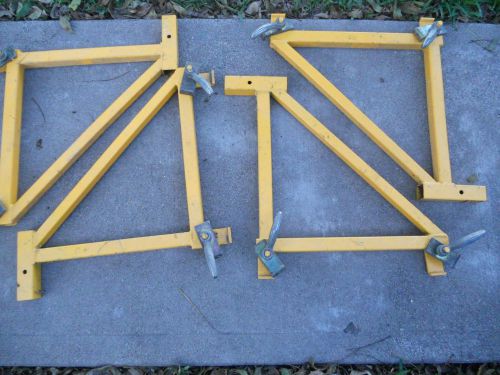 4 pro series 18&#034; scaffolding outrigger for sale