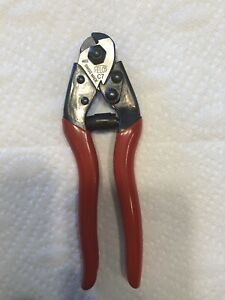 FELCO C7 Heavy Duty Strength Steel Wire One-Hand Cable Cutter with Non-Slip Grip
