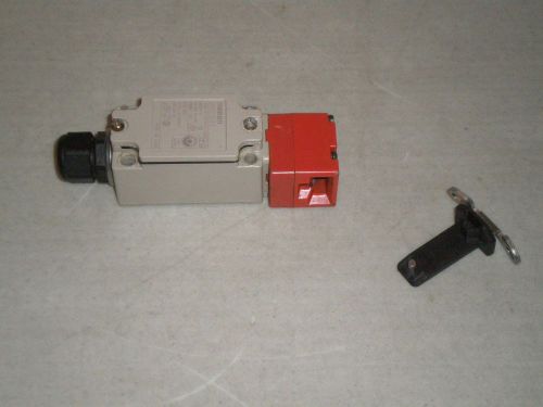 Omron D4BS-35FS Limit Switch with D4BS-K2 Key D4BS35FS Free Shipping!
