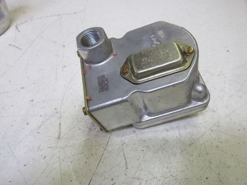 BARKSDALE D1T-A150SS-CS PRESSURE / VACUUM ACTUATED SWITCH  *USED*