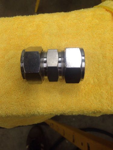 Compression fitting 316 stainless steel 1&#034; coupler superlok new for sale