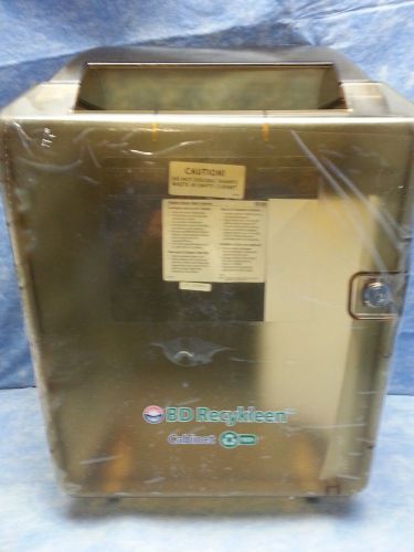 BD Recykleen Large Cabinet With Lock New In Box REF 305097