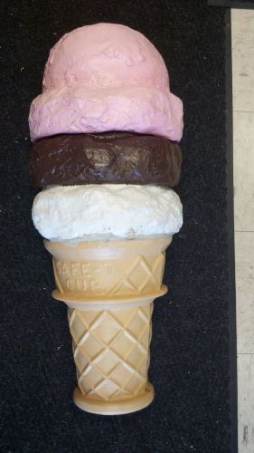Large 31&#034; pop art blow mold swirl van/strawchoc ice cream cone safe-t-cup rare for sale