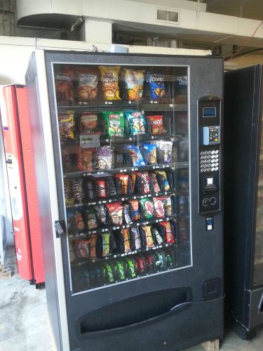 USI Wittern Group Servomatic 3160A 70 Item Snack Vending Machine