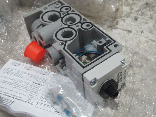 PARKER PS4011558CCP PNEUMATIC SOLENOID VALVE BASES 3/8&#034; NPT (NEW IN PACKAGE)