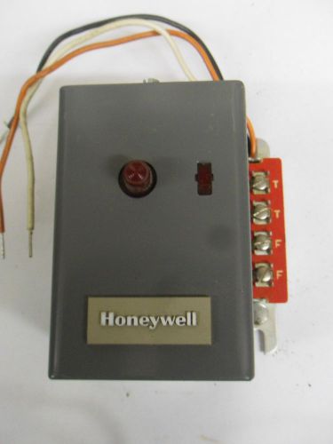 THREE Honeywell R8184G, 1179 Oil Burner Primary Control