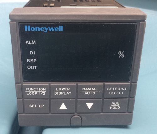 HONEYWELL UDC DC330B-C0-003-30-000000-E0-0  TEMPERATURE CONTROLLER