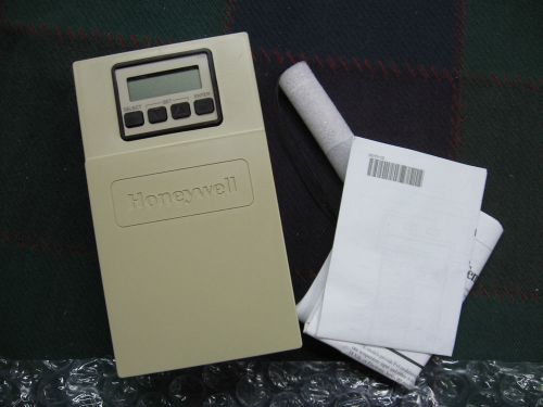 Honeywell Remote Temperature  Controller - T775E 1056 - NIB NOS