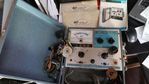 VINTAGE B&amp;K MODEL 465 CRT TESTER w/ ADAPTERS &amp; MANUALS - Powers On - Untested