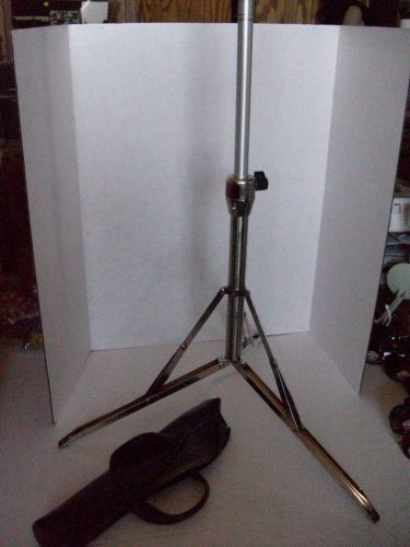 STENOGRAPH TRIPOD WITH CASE, FOLDS UP THEN DOWN TO PUT IN CASE, TRAVEL