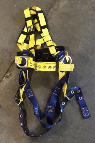 DBI-SALA DELTA CONSTRUCTION Harness Size Med All The Bells And Whistles