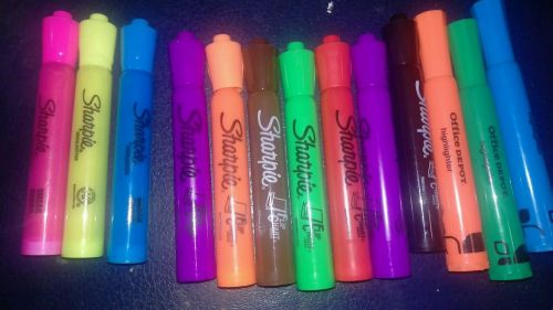 Huge marker Lots Sharpie Office Depot highlighters and flip chart markers 13