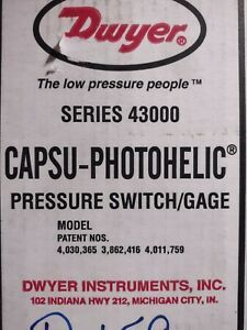 DWYER 43000 Series CAPSU-PHOTOHELIC Pressure Switch Gage NEW