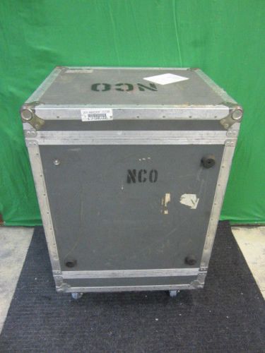 Large anvil shipping cargo case with casters 38&#034; x 26&#034;x 24&#034; used for sale