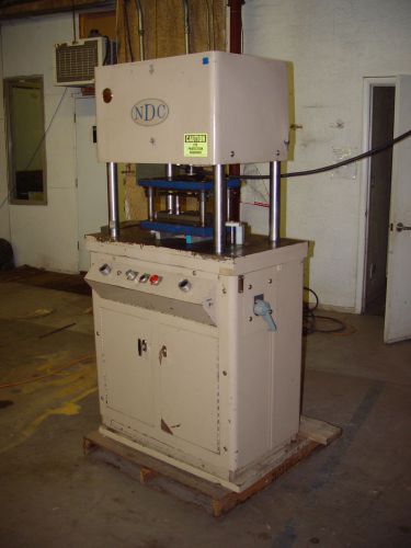 Ndc 4 post 10 ton hydraulic press / clean....light use for sale