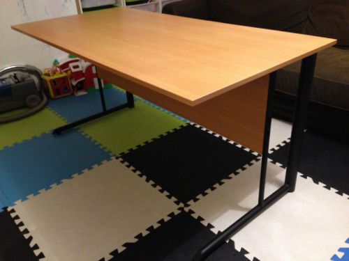 Ikea Hard to find JERKER Office Desk with light grey legs