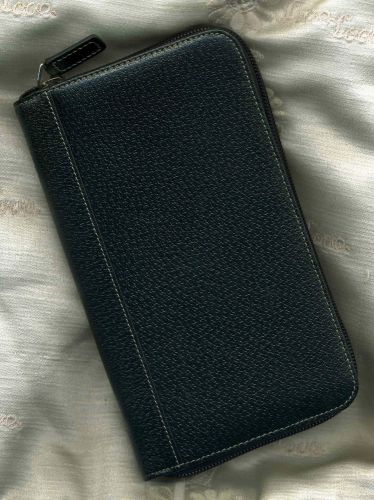 Levenger - Wallet/Business Card Holder Black Leather hold COMPACT Notebook too