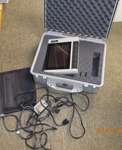 InFocus Systems PanelBook 550 LCD Projector/Projection Panel w/Case