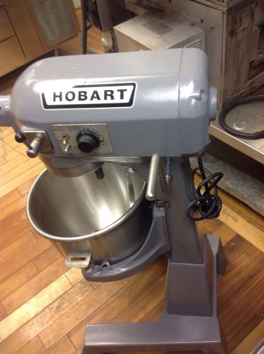 Hobart 20 Quart Mixer Floor Model with Timer