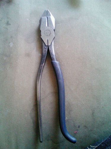 Klein tools wireman pliers. D2101-7cst