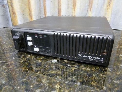 Motorola MaxTrac 300 2 Way Commercial Radio Base Fast Free Shipping Included