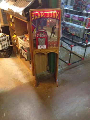 &#034;SLAM DUNK&#034;---lIGHT uP Superball Vending Machine bastetball theme