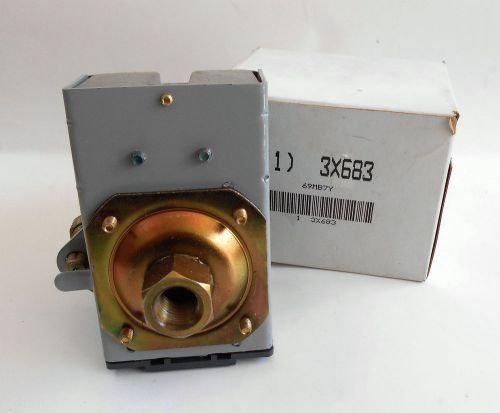 NEW FURNAS 1-Port Pressure Switch w Unloader Model 69MB7Y 3X683 95-125 PSI