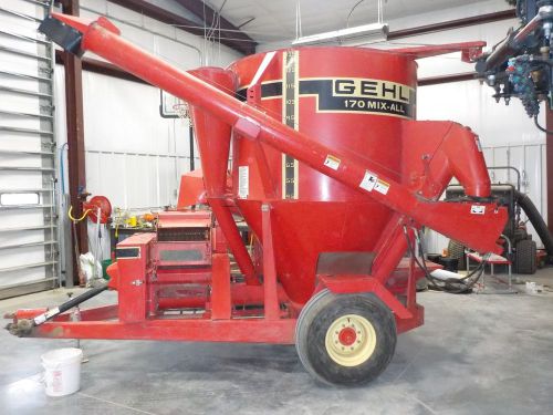 Gehl 170 grinder mixer 1993, you will have a tough time believing the condition! for sale
