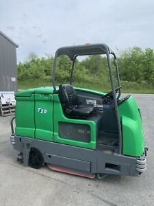 Tennant T20 Scrubber L.p. Only 24 Hrs Totally Serviced Save Thousands Off New!!!