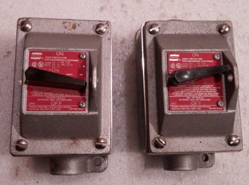 2 New Crouse-Hinds Hazardous Location Snap Switches EDSC2129