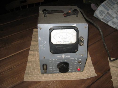 Vintage Hewlett Packard 400c decibel meter rms volts