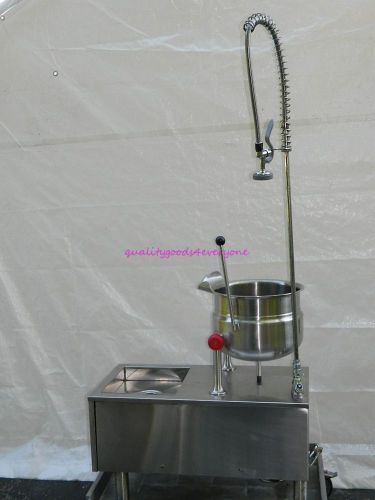 Cleveland KDT-6-T Tabletop Direct Steam Tilting 6 Gallon Jacketed Kettle