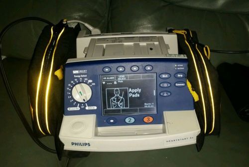 Ambulance first aid responder heartstart aed xl ecg patient monitor paramedic