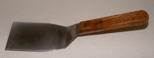 Vintage 3&#034; x 6&#034; Keating Spatula Carbon Steel Wood Handle