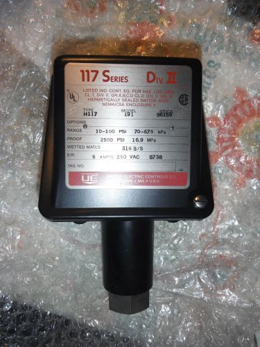 UNITED ELECTRIC CONTROLS H117-191 PRESSURE SWITCH *NEW IN A BOX*