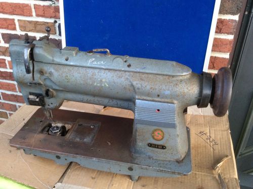 Singer Industrial  upholstery machine 211 G 165 (211G165) As~is