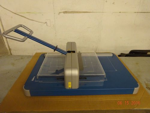 Dahle premium stack cutter model 852 for sale