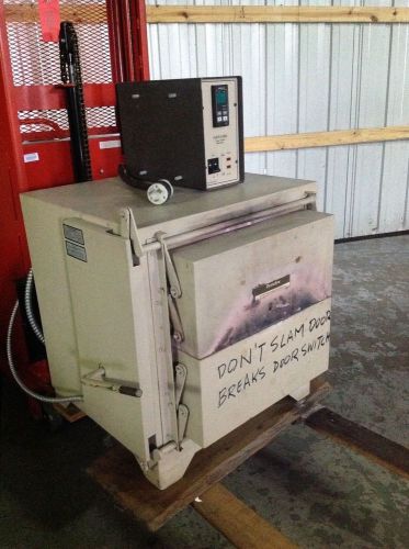 Thermolyne fa1738-1 muffle hi-temp furnace w/ programmable controller cp53610-70 for sale
