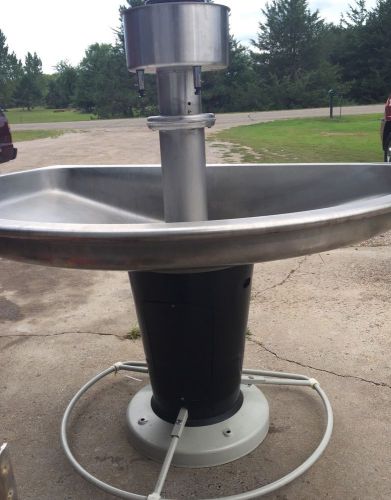 Intersan lavatory wash fountain sink for sale