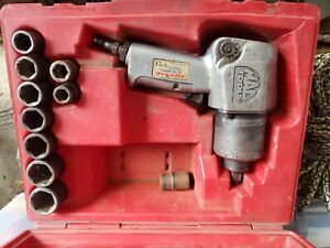 Mac Tools AW434B 1/2&#034; Drive Air Impact Wrench with sockets