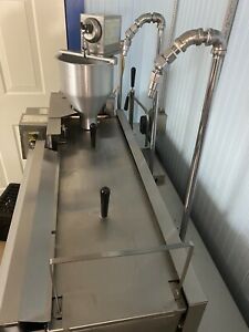 lil orbits donut machine 2400 With Ansell system system cost  over $25,000 New
