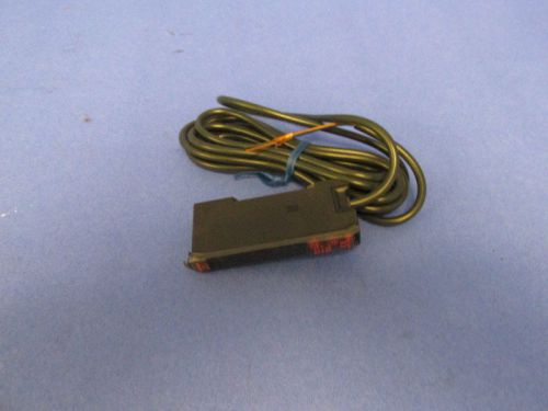 Omron photoelectric amplifier e3x-da11-s for sale