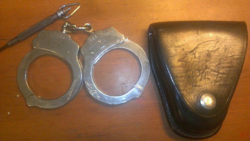 PEERLESS HANDCUFFS WITH KEY AND LEATHER CASE MADE IN USA