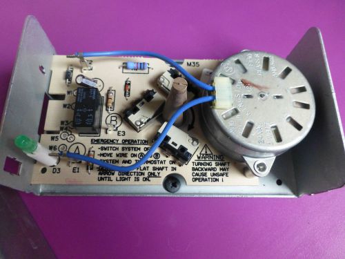 New johnson controls automatic  damper actuator m35cc  24 vac. new w/cable for sale