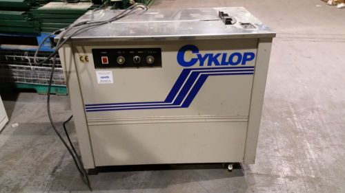 Cyklop Ultra strapping machine