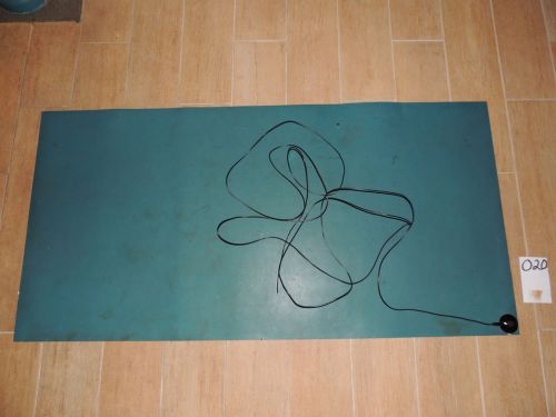 2-Layer ESD Anti Static Rubber Mat 24&#034; x 48&#034; .02mm Used Exc Cond With Cord